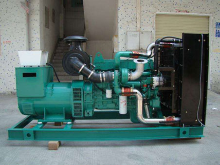 康定1100kw康明斯柴油发电机组图片 康定1100kw康明斯柴油发电机组图片